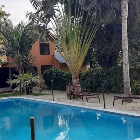 Runako Lodge Arusha Buitenkant foto