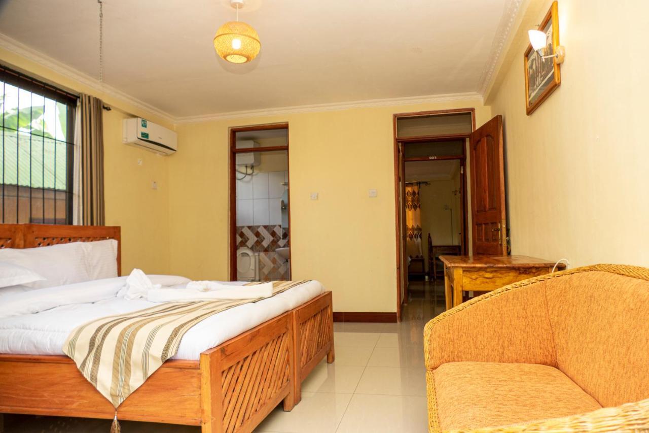 Runako Lodge Arusha Buitenkant foto