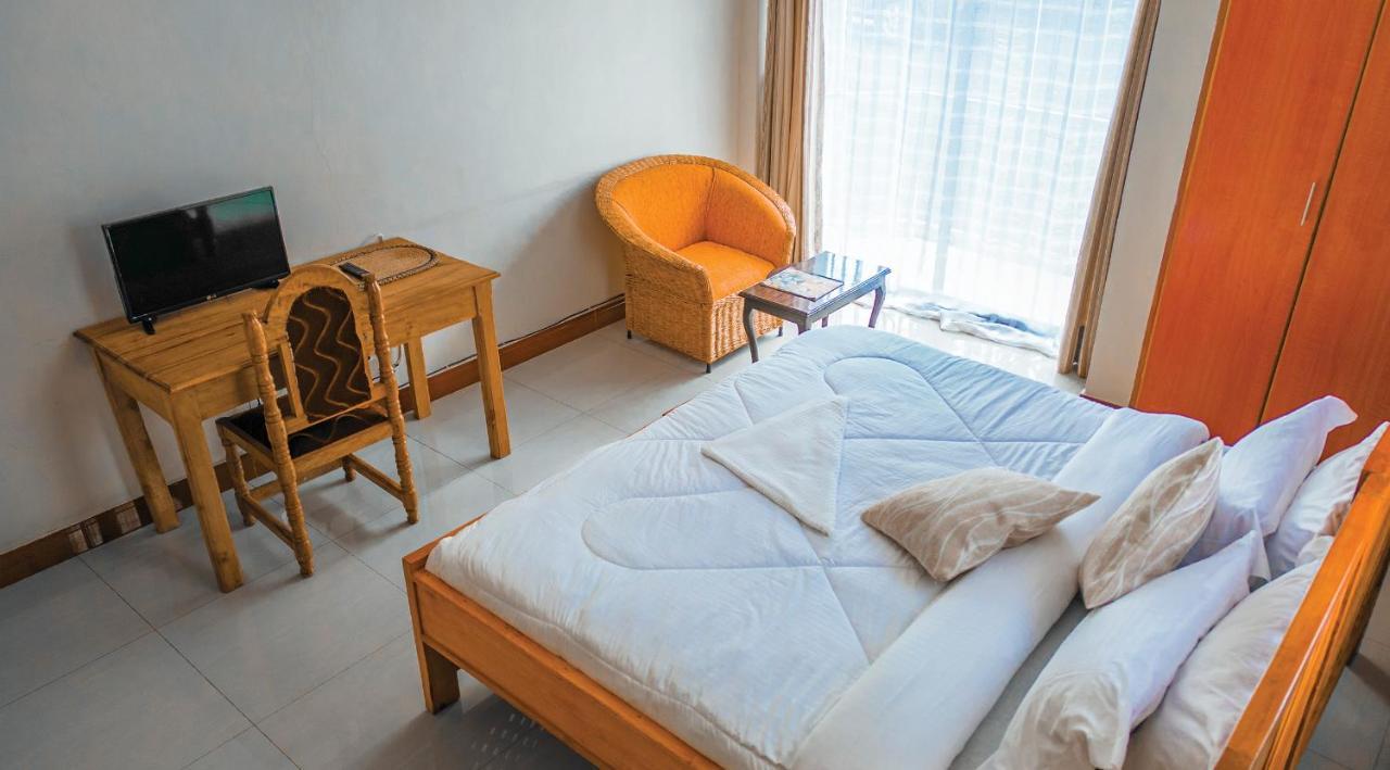Runako Lodge Arusha Buitenkant foto