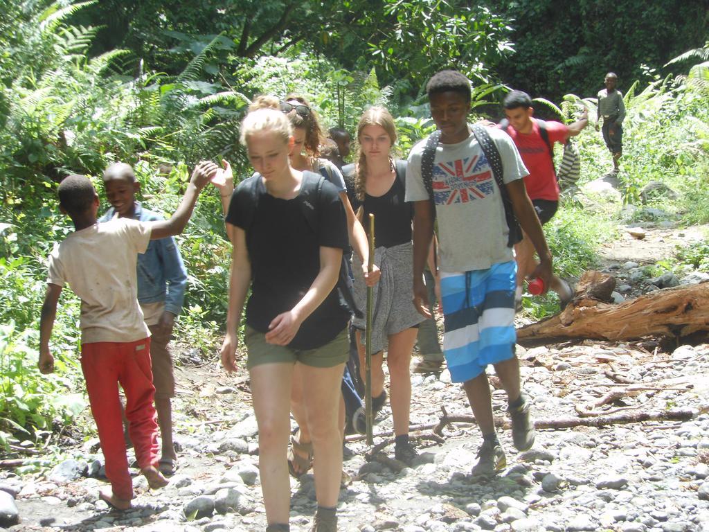 Runako Lodge Arusha Buitenkant foto